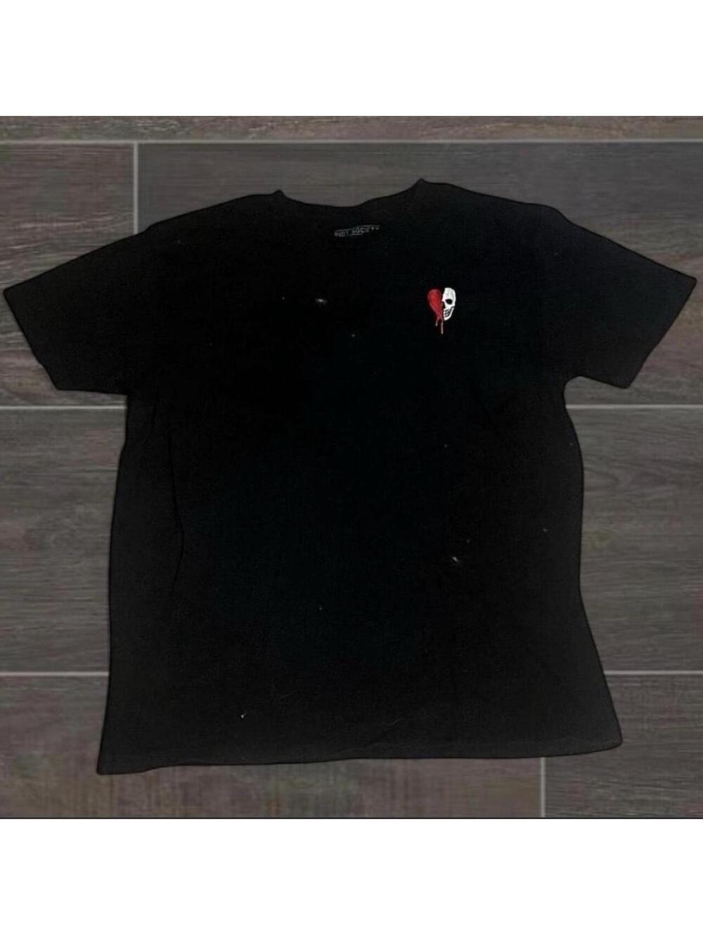 XL Black and red streetwear skater Riot Society tee